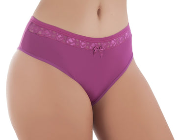 DESCRIÇÃO: Calcinha feita para uso diário para a mulher que exige conforto e qualidade no seu dia a dia.Confeccionada em poliéster lisa, proporciona um toque macio e confortável. Calcinha com excelente... 