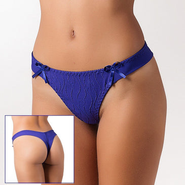 * Calcinha tipo Tanga* Confeccionada em Poliamida *  Lateral fina* Com Textura na parte frontal* Sem Elástico no Bumbum* Lacinho nas Laterais* Forro em Algodão A modelo veste o tamanho M e cor... 