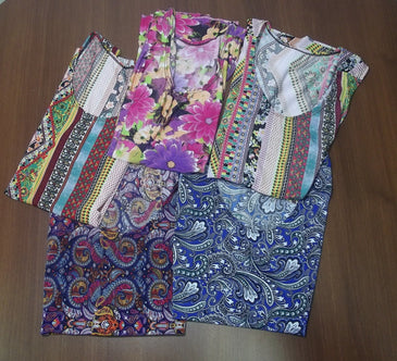 KIT COM 10 BLUSINHAS FEMININA EM MALHA FRIA ESTAMPAS VARIADAS e SEM OPÇÃO DE ESCOLHA TAMANHO ÚNICO QUE VESTE ATÉ 48 Medidas: 66 cm Altura48cm Largura Tecido: LiganeteComposição:96% Poliester04% ElastanoNão usar... 