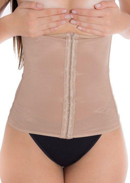 Cinta modeladora abdominal confeccionada em cetinete. Possui quatro aros de sustentação e fecho frontal. Reduz medidas instantaneamente com total conforto.Material super resistente e de qualidade.Composição:83% Poliamida... 