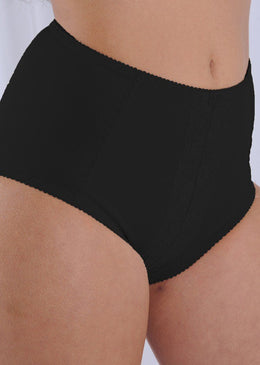 Detalhes do Produto Cinta calça de cetinete com detalhe de renda, dando um charme a mais na peça, e forro na frente, tornando-a mais firme.... 