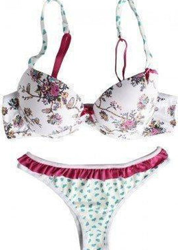 Conjunto de bojo com aro todo confeccionado em microfibra estampada. Detalhe em na alça com estampa diferente no sutiã. Possui lacinho de cetim no decote.... 