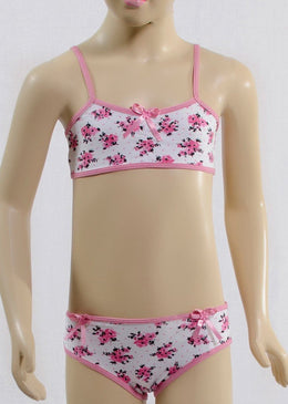 Conjunto Infantil de Romantic Estampada 2508 Detalhes do Produto Conjunto infantil de romantic estampada franzido na frente. O soutien é modelo básico, de romantic estampada,... 