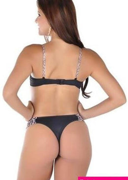 Conjunto com bojo Formato bolha confeccionada em microfibra lisa e estampada e renda cor preta com estampa onça. Composição: 90%Poliéster 10%Elastano Peça confeccionada com matéria-prima... 