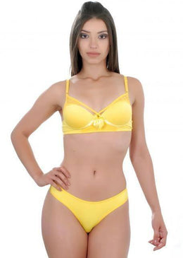 Conjunto em microfibra, com tiras (modelo strappy) e detalhes de renda! 