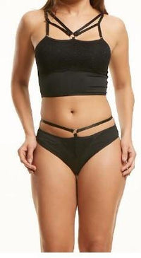 Lindo Cropped com detalhe em Renda, pode ser usado também como roupa. Fabricante: XEKEMATE 