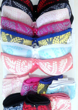 Kit com 10 conjuntos camafeu com cores variadas. *Lindo conjunto de bojo com aro todo confeccionado em microfibra lisa.Detalhe em renda nas partes laterais.Bojo bolha nos... 