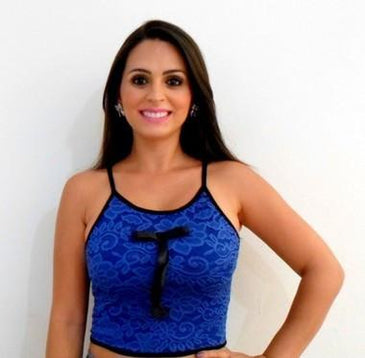 Cropped Renda com Laço 
Lindo Cropped de renda com laço em frente ao busto. 
Possui Bojo
Tamanho Único (Veste do 36 ao 40)
  