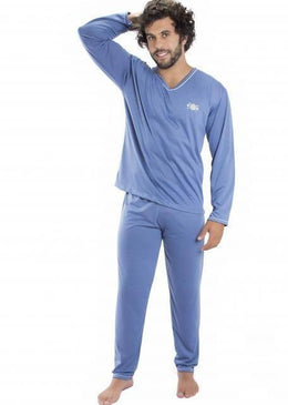 Pijama longo produzido em malha P.V. , bem levinho e confortável. 
