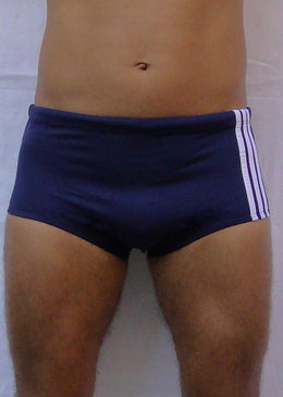 Produto feito em malharia própria para praia, modelagem sungão é excelente pois traz visual moderno sem chamar muita atenção, um detalhe muito importante neste modelo... 