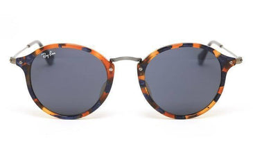 RB 2447 ROUND FLECK é um modelo totalmente inovador e diferente afinal mantém o estilo dos redondos em alta! Razão pela qual Ray-Ban tem transformado... 