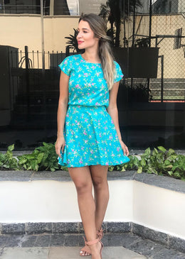 CONJUNTO ARIANA EM TECIDO ESTAMPADO TRABALHADO, BLUSA COM SHAPE LARGUINHO E SAIA EVASE COM FORRO.CONJUNTO VERSÁTIL PODE SER USADO JUNTO OU SEPARADO.COMPOSIÇÃO:100% ALGODÃO FORRO100% POLIESTER 
