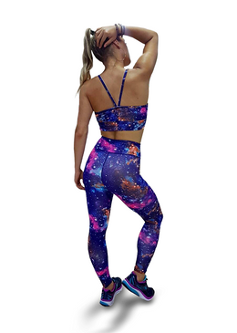 Calça Legging confeccionada em Supplex Poliamida Fitness com fio de elastano da marca Lycra Original de alta qualidade para academia e para o uso no seu dia a dia! Tecido em Supplex... 