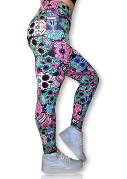 CALÇA LEGGING FITNESS CALÇA EM SUPLEX DE POLIÉSTER Cós Duplo Alto com Elástico de 3cm trazendo conforto e segurança.Costura Rebatida no cós e no cavalo da calça.Sem... 