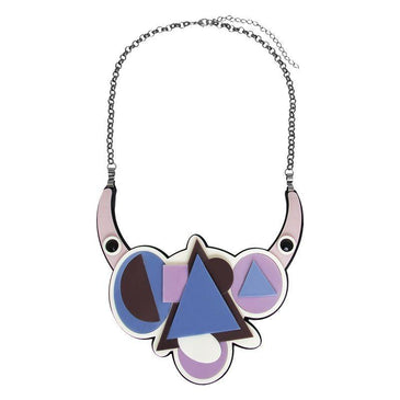 Colar Le Diamond Acrílico Geométrico Multicolorido com acabamentos em metal folheado a ródio negro. Pingente com formas geométricas ovais, triangulares, meio círculo de acrílico.Comprimento colar... 