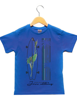 Camiseta JOSS Estampada. - Tipo de Produto: Camiseta - Modelagem: Reta- Manga: Curta - Estampas: Digital- Gola: Redonda - Composição: 100 % Algodão - Tipo de Tecido: Malha 