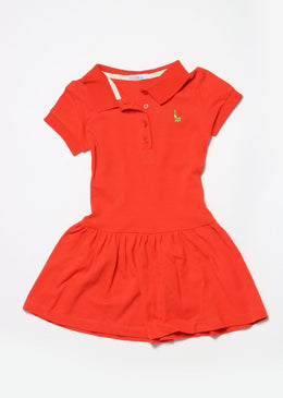 Vestido infantil com fecho na gola em botão.Lindo para usar em dias ensolarados e alegres.SKU: V263Composição: 96% Algodão | 4% Elastano TABELA DE EQUIVALÊNCIA TAMANHO EQUIVALE... 