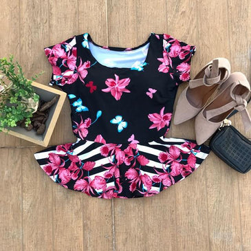 Blusa Peplum Floral Linda Manga CurtaTecido Suplex com ElastanoModelo Acinturado Linda veste super bemPrazo de postagem 1 a 4 dias úteisVeste do 36 ao 42 