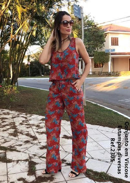conjunto de regata com calça de viscose.Composição: 100% viscoseCalça com forro. Conjunto versátil, peça coringa para seu verão!Calça com forro.Aposte no seu conjunto para uma... 