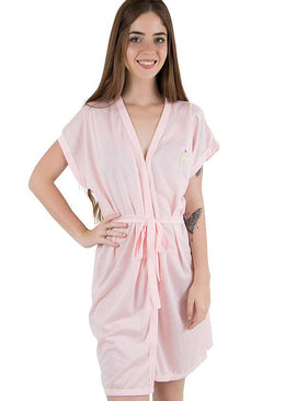 Robe feito em malha de qualidade, peça básica e prática que toda mulher precisa ter em seu guarda-roupas.Feito em malha, ele tem um delicioso toque... 