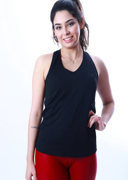 Regata Fitness Básica gola V e costas nadador.Tecido: PoliamidaGênero: FemininoSKU: 127Tabela de medidas:
 

 
 


  P
  38
 
 
  M
  40
 
 
  G
  42
 
 
  GG
  44
 

 