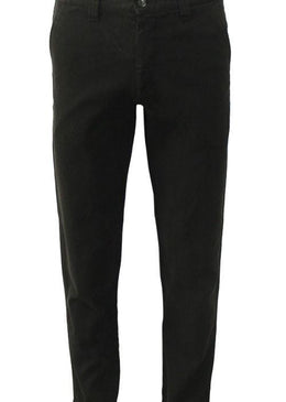 Calça masculina preta confeccionada em sarja, Canelada, com passantes no cós para melhor ajuste, fechamento por botão e zíper no entremeio, bolsos faca na frente... 