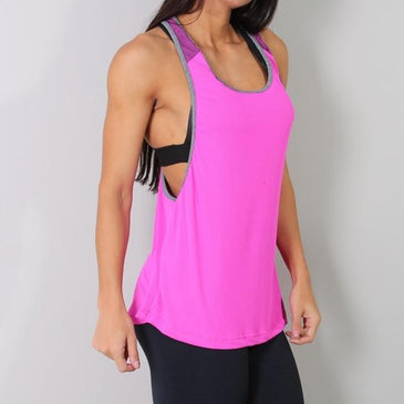 Camiseta fitness confeccionada em tela de poliamida Composição: 100% PoliamidaCarioca Fit  