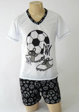 Pijama Infantil com estampa em silk de futebol , perfeito para a garotada.Muito confortável e divertido. os tamanhos se referem à P=2anos M=4anos G=6anos GG=8anosComposição:67%Poliéster... 