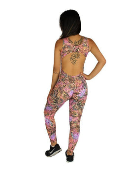 Somos uma fábrica de produtos fitness , esse é o nosso macacão Carol estampado com um excelente preço .Qualquer duvida entre em contato conosco que... 