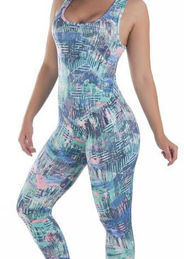 Um modelo incrível de macacão fitness, confeccionado em suplex estampado, decote em 