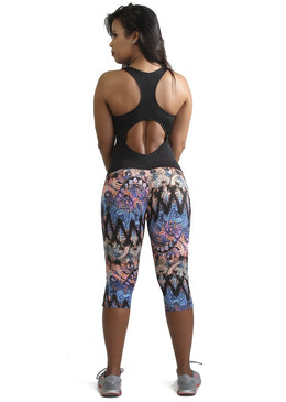 Macacão Fitness Karol Suplex Estampado, modelando o corpo feminino para correr, caminhar, malhar na Academia, no Crossfit, Funcional, nas aulas de Pilates, Ioga, aulas de... 