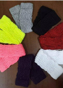 KIT COM 04 PARES DE POLAINAS FITNESS NÃO É POSSÍVEL FAZER A ESCOLHA DAS CORES!!! COMPOSIÇÃO: 74% ALGODÃO20% POLIAMIDA4% ELASTANO2% ELASTODIENO 