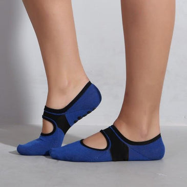 Meia sapatilha para pilates antiderrapante Marca: Carioca Fit Conteúdo da embalagem: 1 par de Sapatilhas Composição: Algodão 58% Poliamida 38% Elastano 04% 