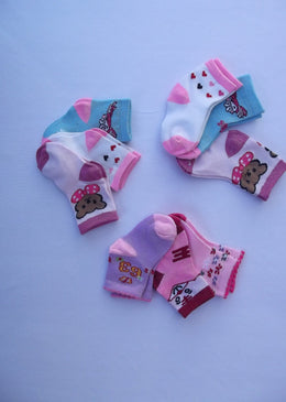 Kit Com 12 Pares De Meias Infantil Temos para Meninas e Meninos Temos Masculino e Feminino  >> Não é possível escolher modelos << >> Informar tamanho desejado do KIT... 