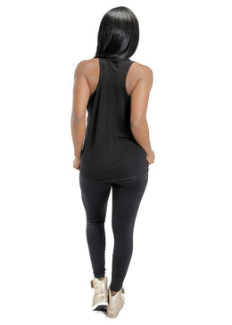 REGATA NAOMI É UM MODELO FITNESS , CONFECCIONADA EM VISCO VAZADA, TECIDO COM MICRO FUROS QUE AJUDAM NA TRANSPIRAÇÃO.SOLTINHA , CONFORTÁVEL E RECORTE NADADOR NAS COSTAS... 