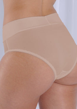 Cinta calça de cetinete, laise na frente e lacinho. O cetinete é um tecido com pouca elasticidade que tem objetivo de fazer pressão, diminuindo medidas... 