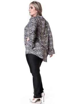 Marca: LepoqueBlusa Plus Size Visco Voil EstampadoComposição do produto: 100% viscoseImportante:- Os acessórios utilizados na produção das fotos não acompanham o produto.  