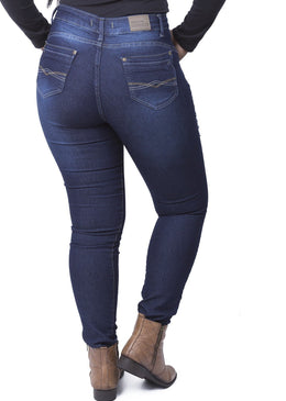 
Calça Feminina


Modelo Skinning
Cintura Alta

Marca: Dinho´s Jeans

Tecido: Jeans

Composição: 78,5% Algodão 20% Poliester 1,5%Elastano 
Modelo veste tamanho: 40
 