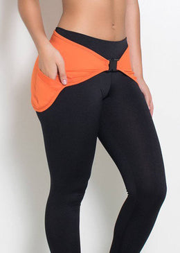 O tapa bumbum é um acessório presente em todas as academias e que não pode faltar no seu guarda roupa. Seu objetivo é deixar a mulher mais... 
