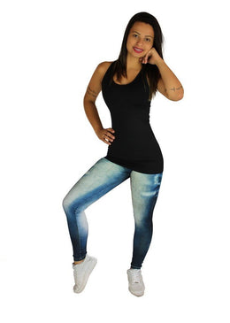 Somos uma fábrica de produtos fitness , essa é a nossa camiseta regata lisa com um excelente preço .Qualquer duvida entre em contato conosco que... 