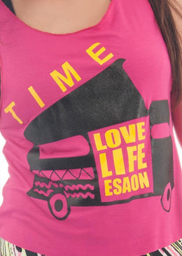 Descrição: Regata Feminina Curta Com Estampa Love Life Esaon em SilkScreen na Parte da Frente . Nossas estampas utilizam o material Plastisol deixando as estampas Emborrachadas, maior definição de imagem... 