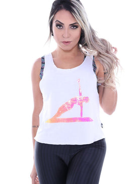 Descrição: Regata Curta Pilates Feminina Coleção Hard Clothing Fit com Estampa na parte da frente em SilkScreen. Regata Fitness Feminina de Tecido Viscolycra de ótima qualidade com acabamento em FluFlu na... 