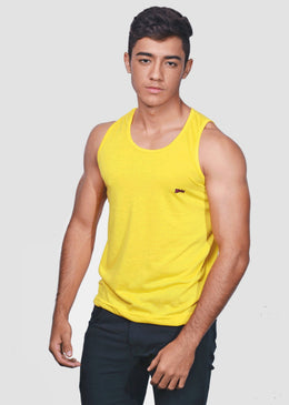 Regata básica masculina ideal para o dia a dia.Sugestão de venda: R$ 11,99 a R$ 15,98 unidade.Kit de 10 unidades com peças de cores variadas.Composição... 
