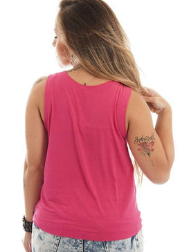 Regata Cavada Menina Fitness  Estampada em Silkscreen, modelagem cavada e costas nadador.  Esta peça é o equilibrio entre o conforto e o estilo. Para usar e abusar dentro e... 