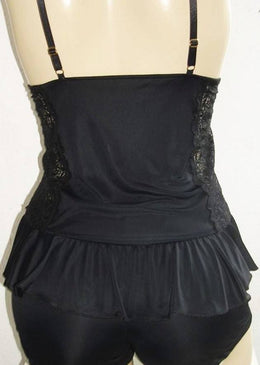 Short doll confeccionado em microfibra premium.Composição : 96% Poliester 04% Elastano.   