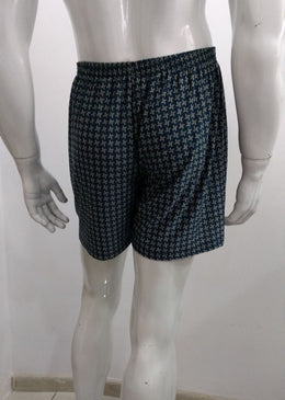 Este produto é a solução para seus problemas com short de dormir, seu material é leve e muito elástico, evitando assim que o material venha... 