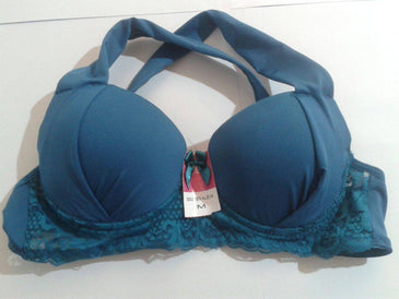 Kit composto por 3 soutiens lindos de pala cruzadaSoutien Com Bojo e BasicoEm microfibra e rendaÓtima Qualidade e Ótimo PreçoCada unidade sai por apenas 10,00 