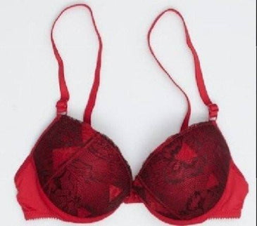Este conjunto especifcamente foi produzido artesanalmente podendo haver alteração na tonalidade da estampa. SUTIÃ:  87%POLIAMIDA 13% ELASTANO FORRO DO BOJO: 100% ALGODÃO RENDA:  79 % POLIAMIDA 12% ELASTANO... 