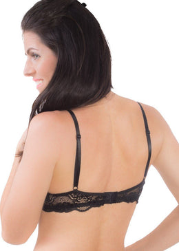 Sutiã Strappy preto em Renda e bojo triangular.Seguindo a tendência as tiras são feitas em roletê que dá um toque delicado à peça.Não fique de fora... 