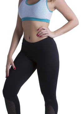 Lindo, ousado e estiloso. Esse top é perfeito para looks fitness ou looks do dia a dia. Ótimo para quem preza por conforto e qualidade, pois possui... 